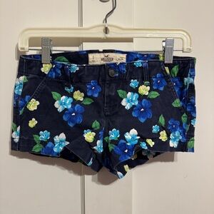 Holliser micro shorts navy blue floral print shorts